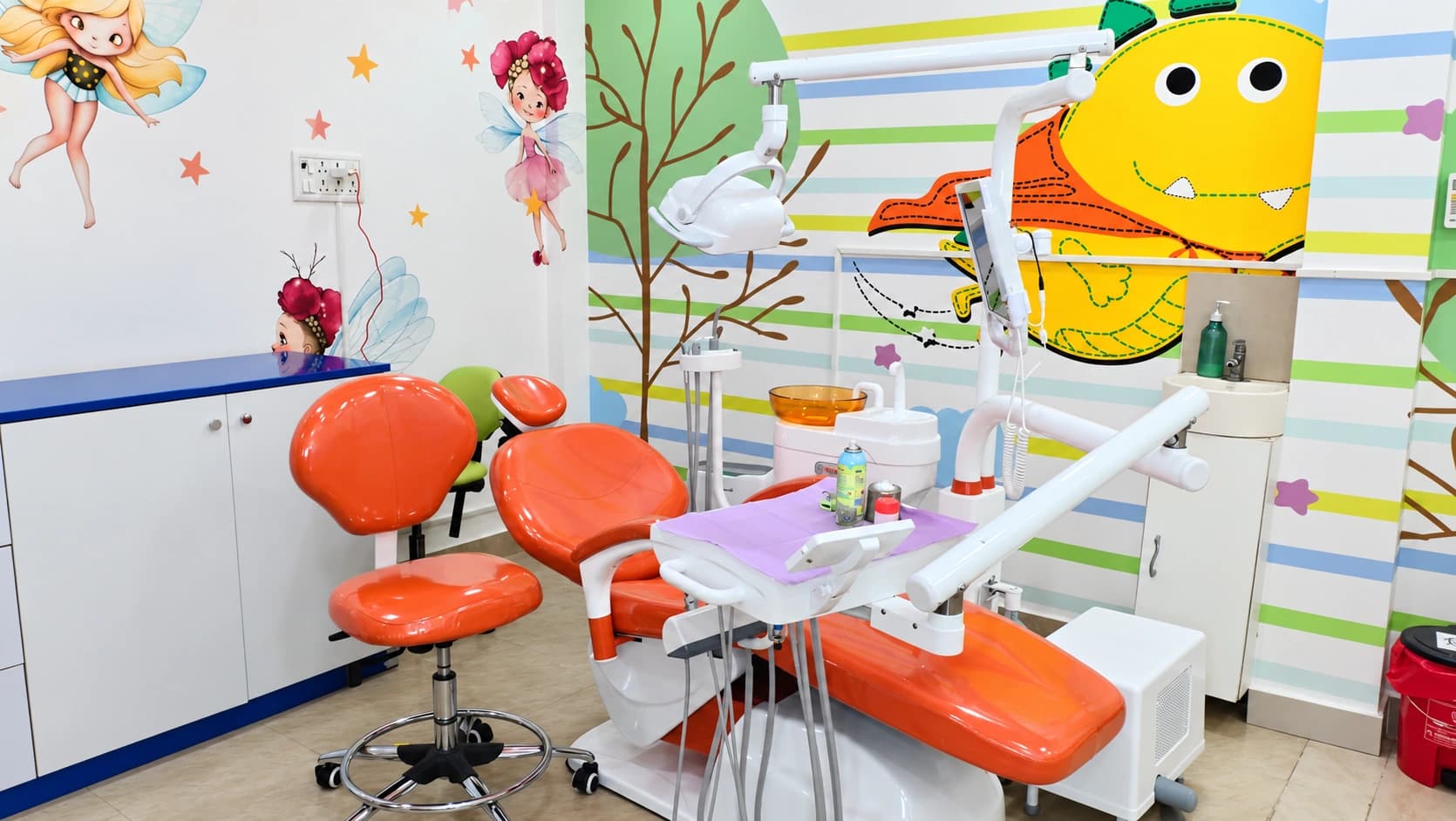 Care & Cure Dental Centre — Treatment Room